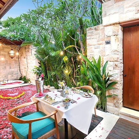 Aksari Villa Seminyak Exterior foto