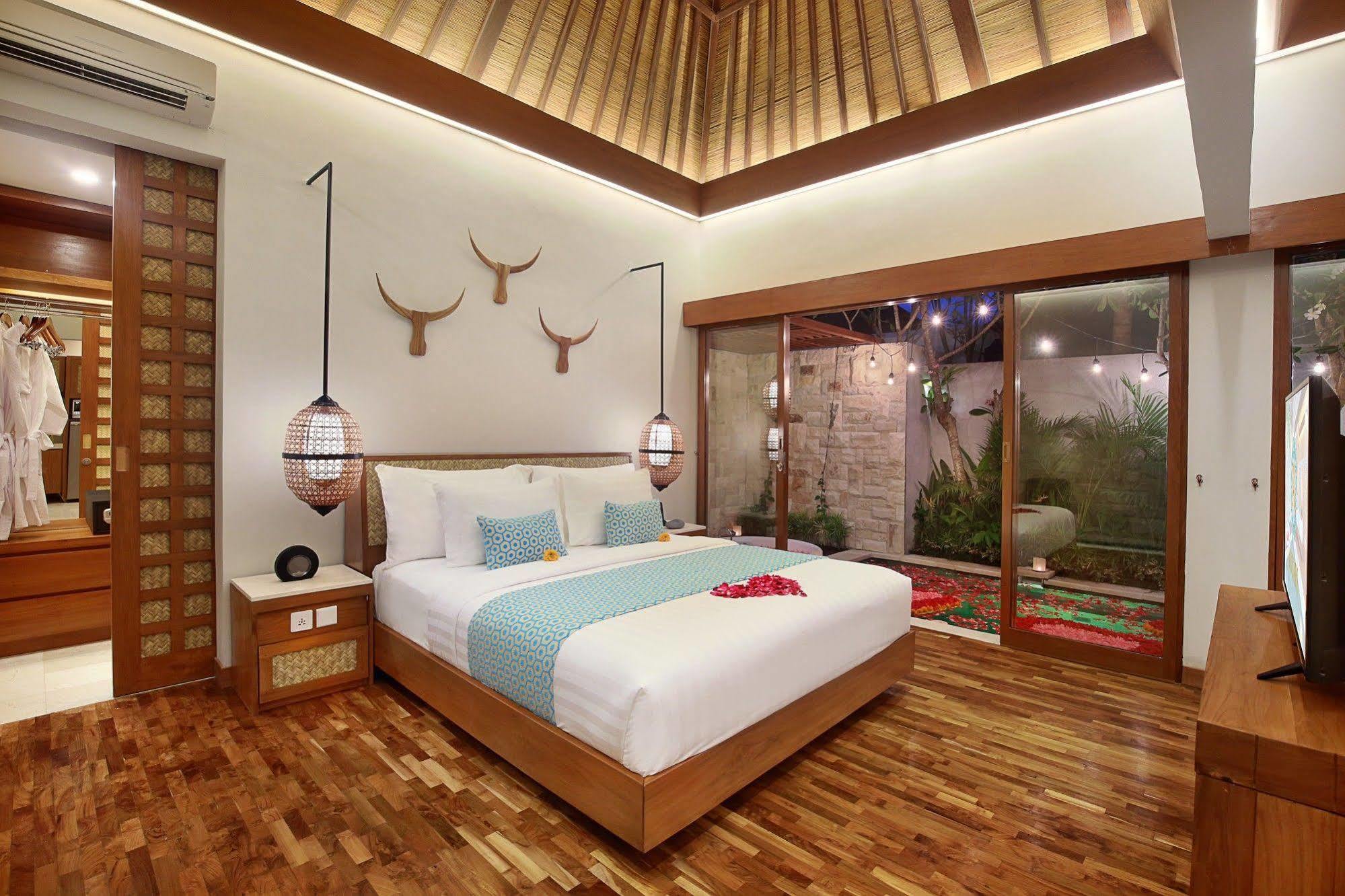 Aksari Villa Seminyak Exterior foto