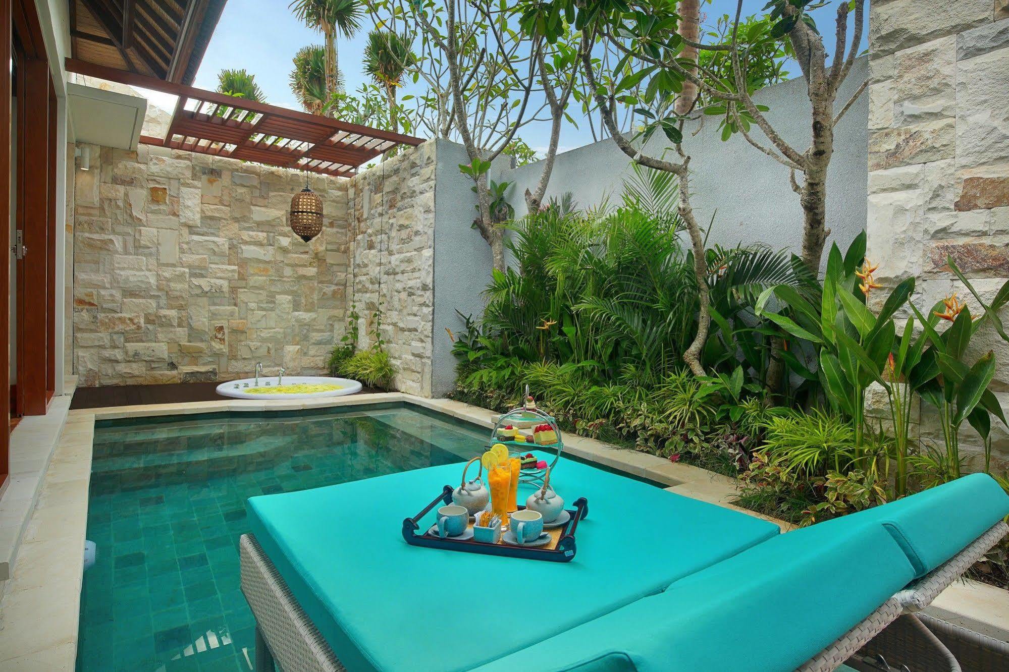 Aksari Villa Seminyak Exterior foto